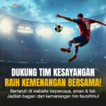 Pemain sepak bola melompat di udara menendang bola di tengah stadion besar yang penuh penonton dengan pencahayaan sorotan megah.