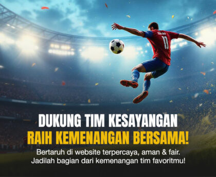 Pemain sepak bola melompat di udara menendang bola di tengah stadion besar yang penuh penonton dengan pencahayaan sorotan megah.